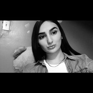 Meet your Posher, Celina